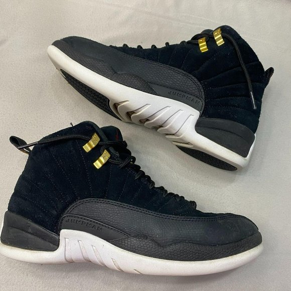 black jordan 12 size 8